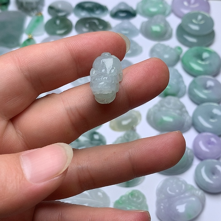 翡翠未镶嵌颈饰天然翡翠