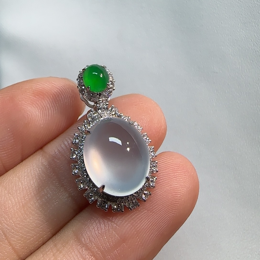 翡翠18K金镶嵌吊坠(不含链)蛋面裸石12*9.8