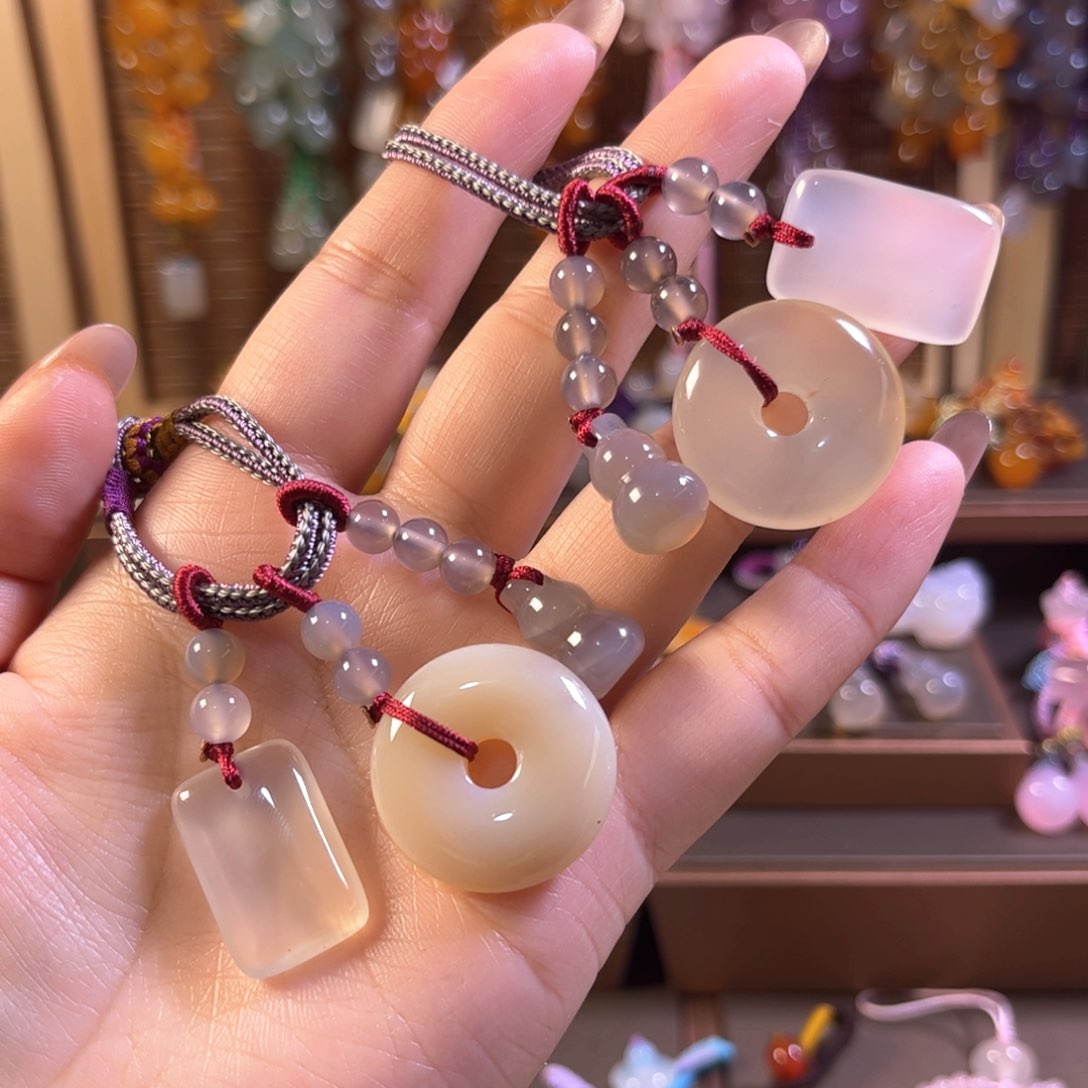 玛瑙/玉髓车挂未镶嵌福利款钥匙扣料子不挑带包容点