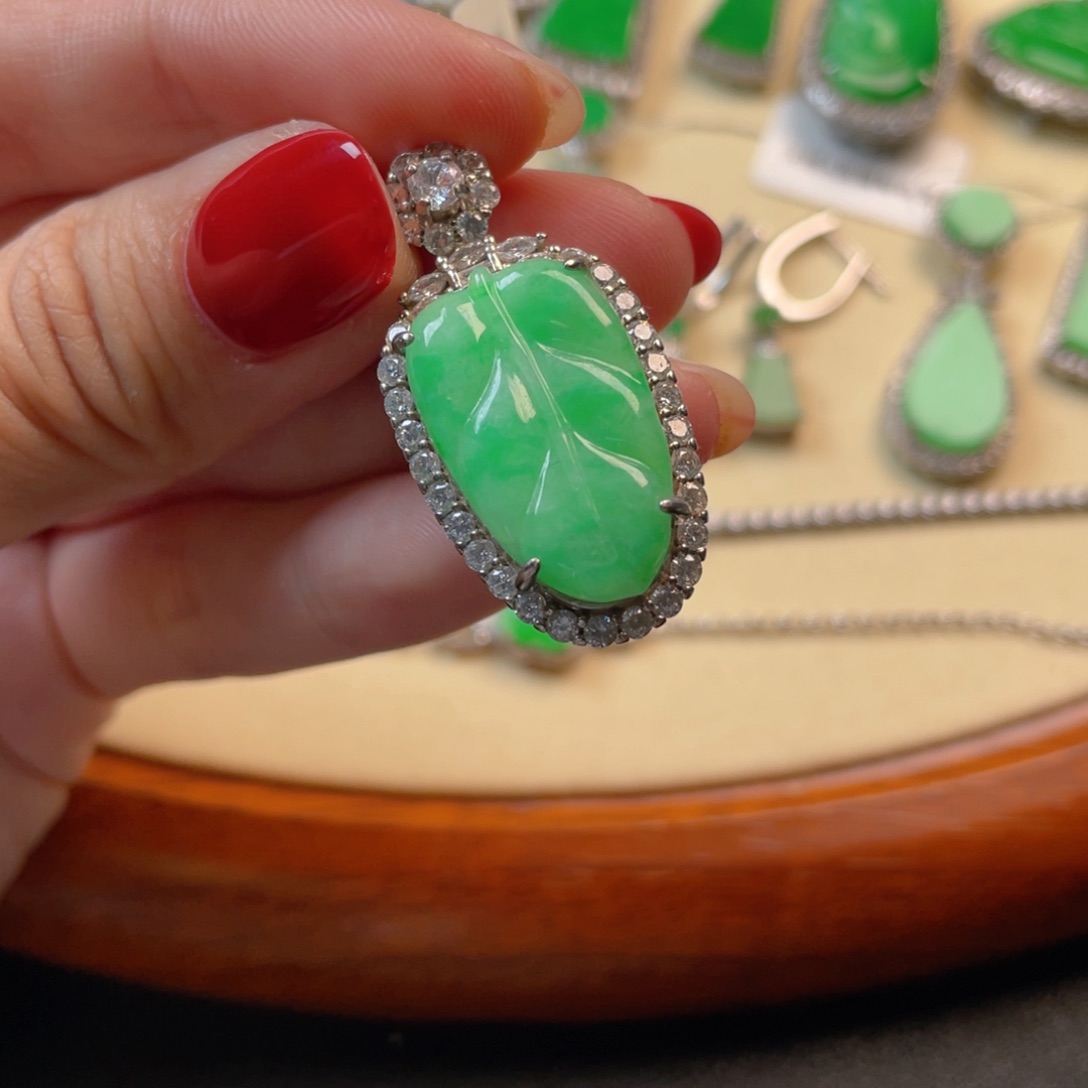 翡翠吊坠(不含链)银S925镶嵌