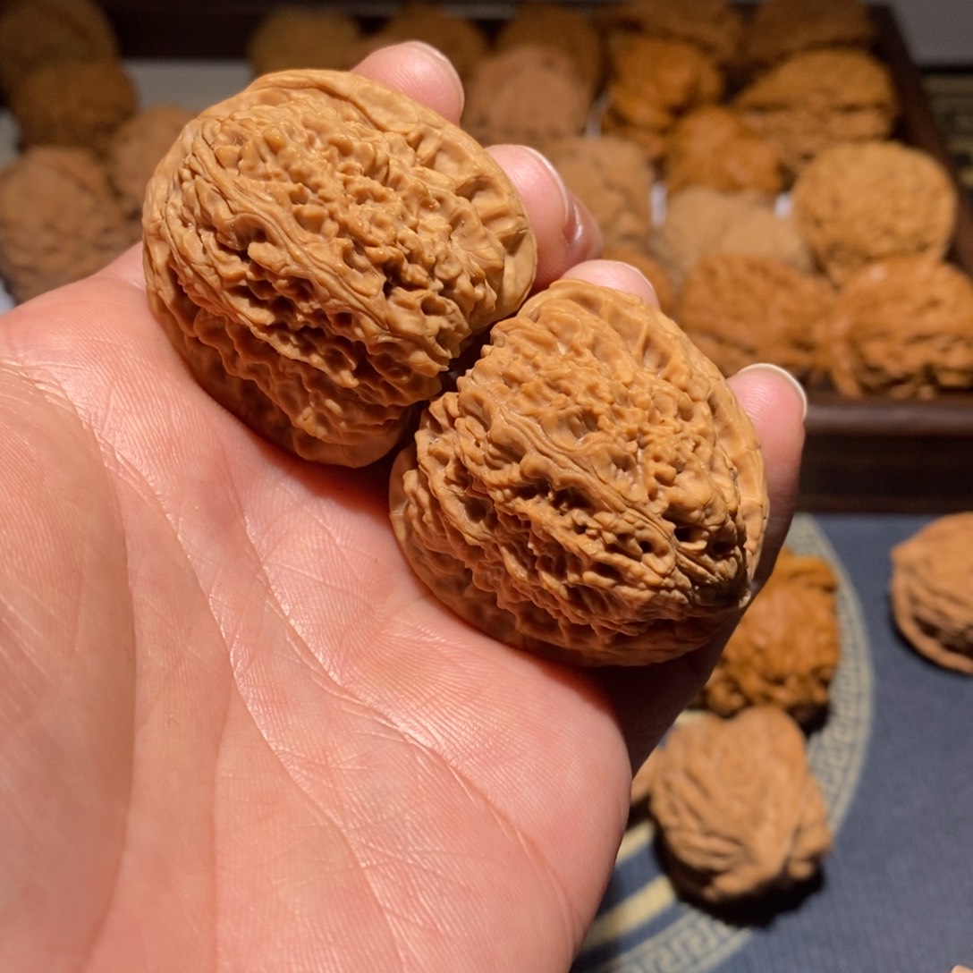 文玩核桃把件南将