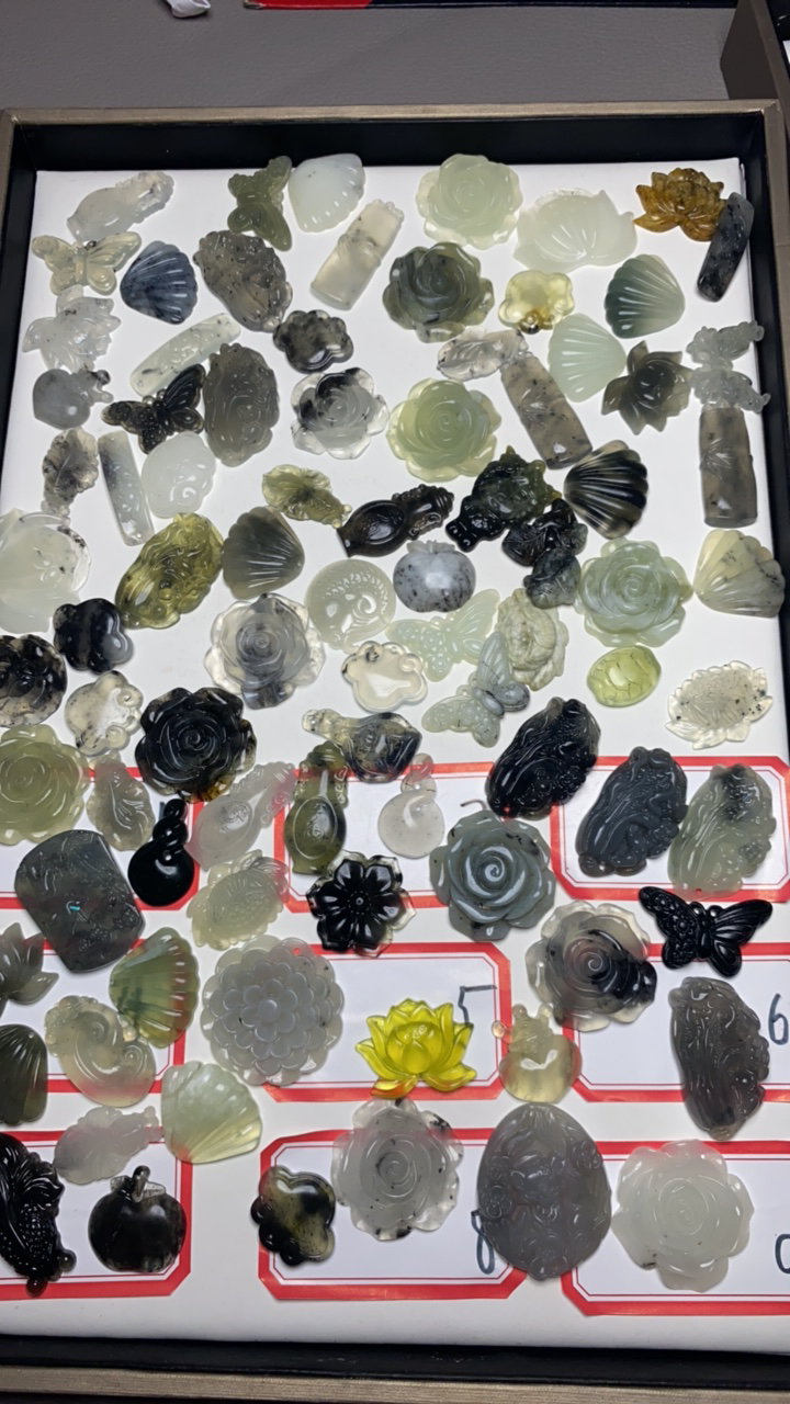 雕刻多样性直播间选货