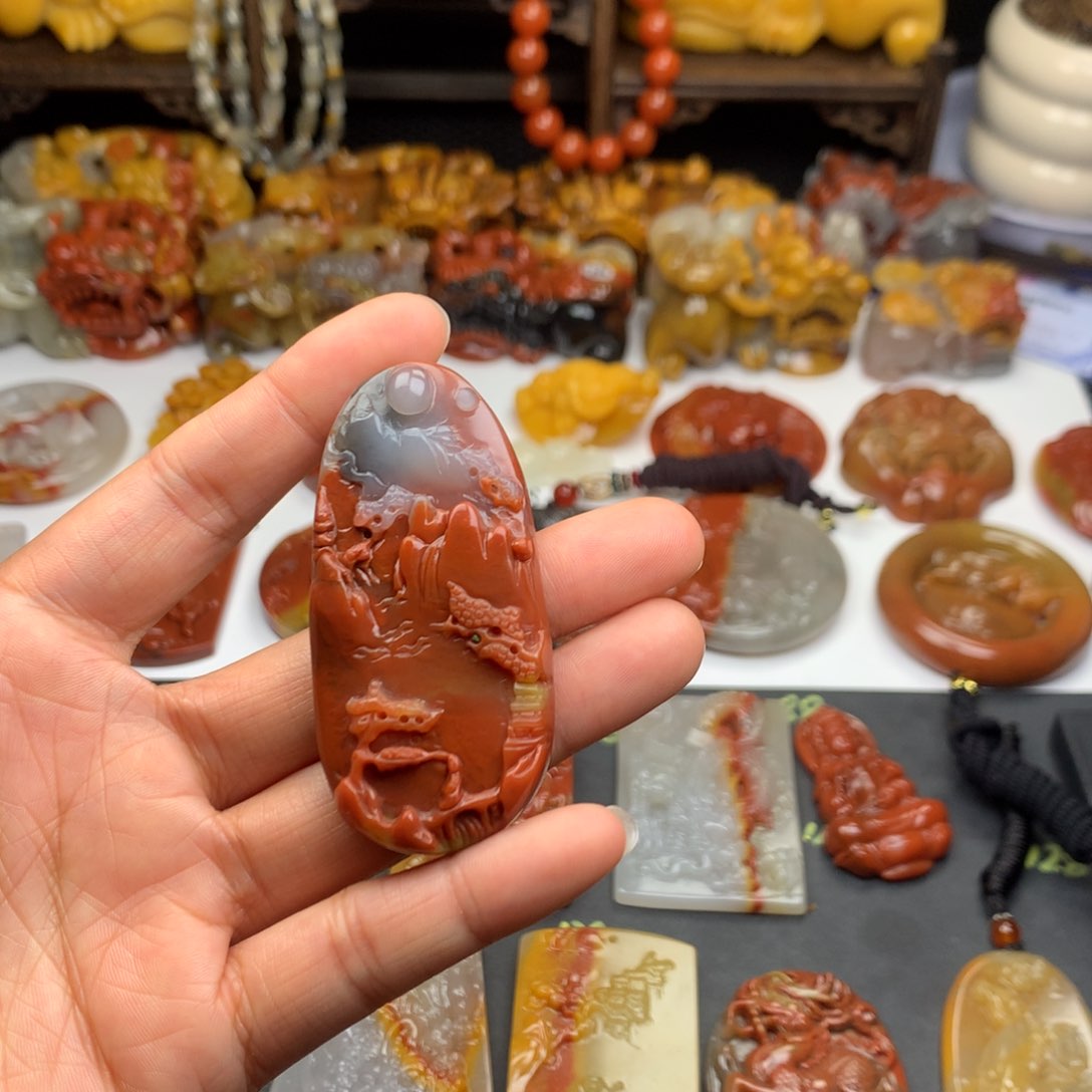 石英质玉（黄龙玉）挂件未镶嵌