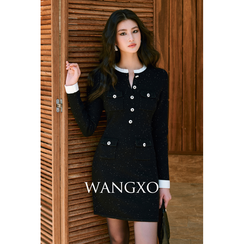 WANGXO 撞白气质千金风亮片针织连衣裙2561200W