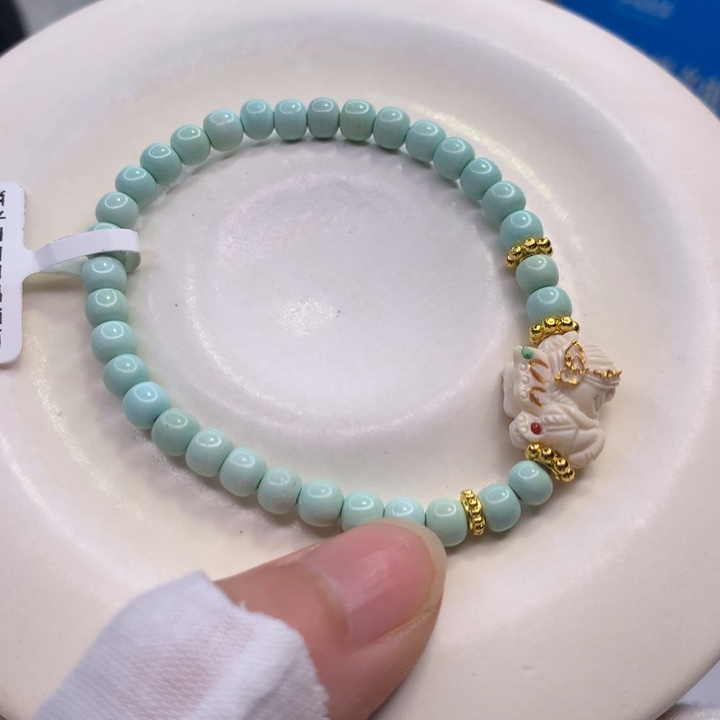 绿松石配饰未镶嵌