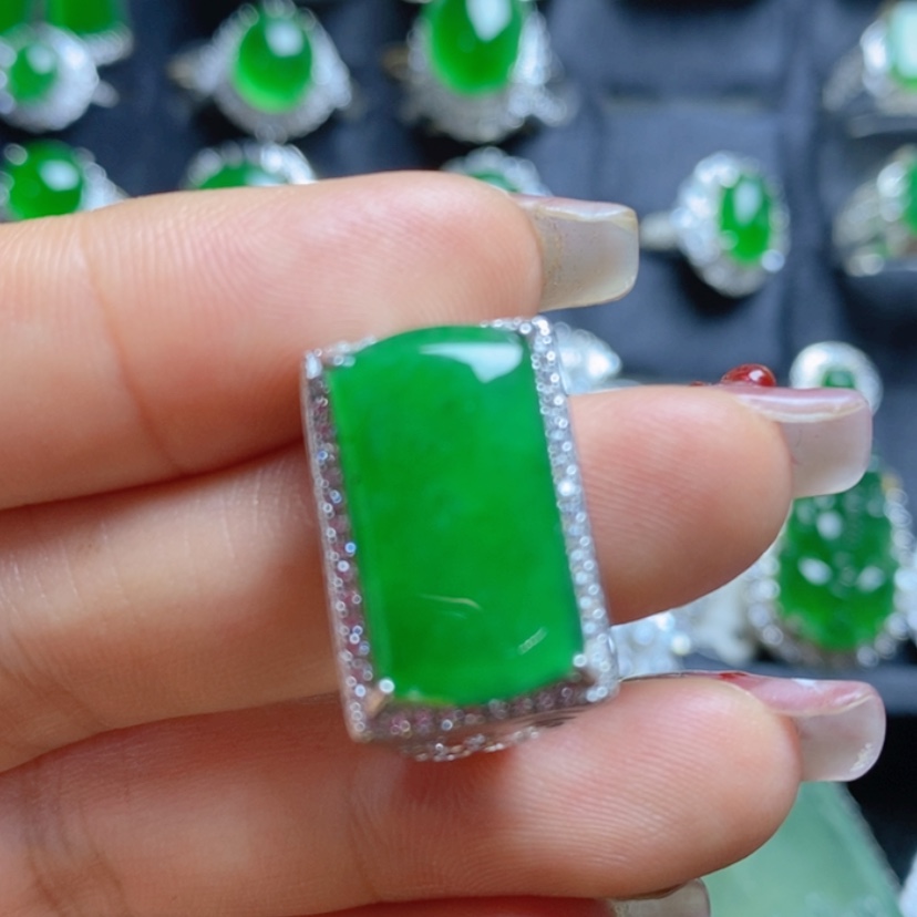 【闪购商品】翡翠挂件银S925镶嵌马鞍男戒