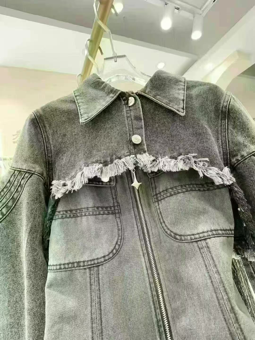 吉明休闲女装上衣