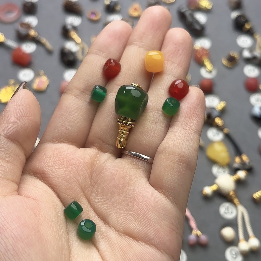 李***巛玛瑙/玉髓未镶嵌文玩配饰