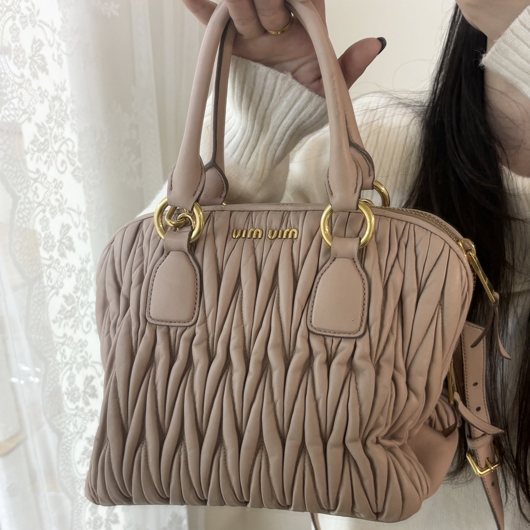 95新 MIU MIU/缪缪 粉色手提斜挎包