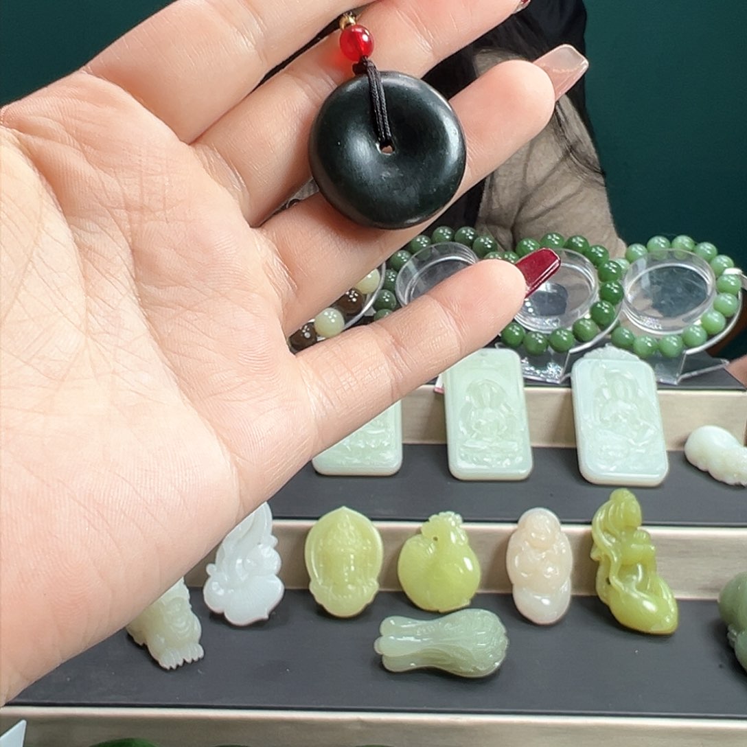 和田玉吊坠(不含链)未镶嵌