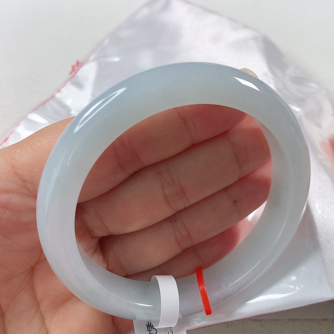 翡翠手镯未镶嵌⑨⑤