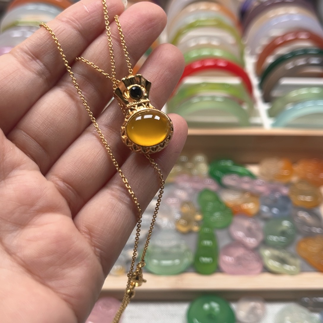 玛瑙/玉髓手镯未镶嵌1