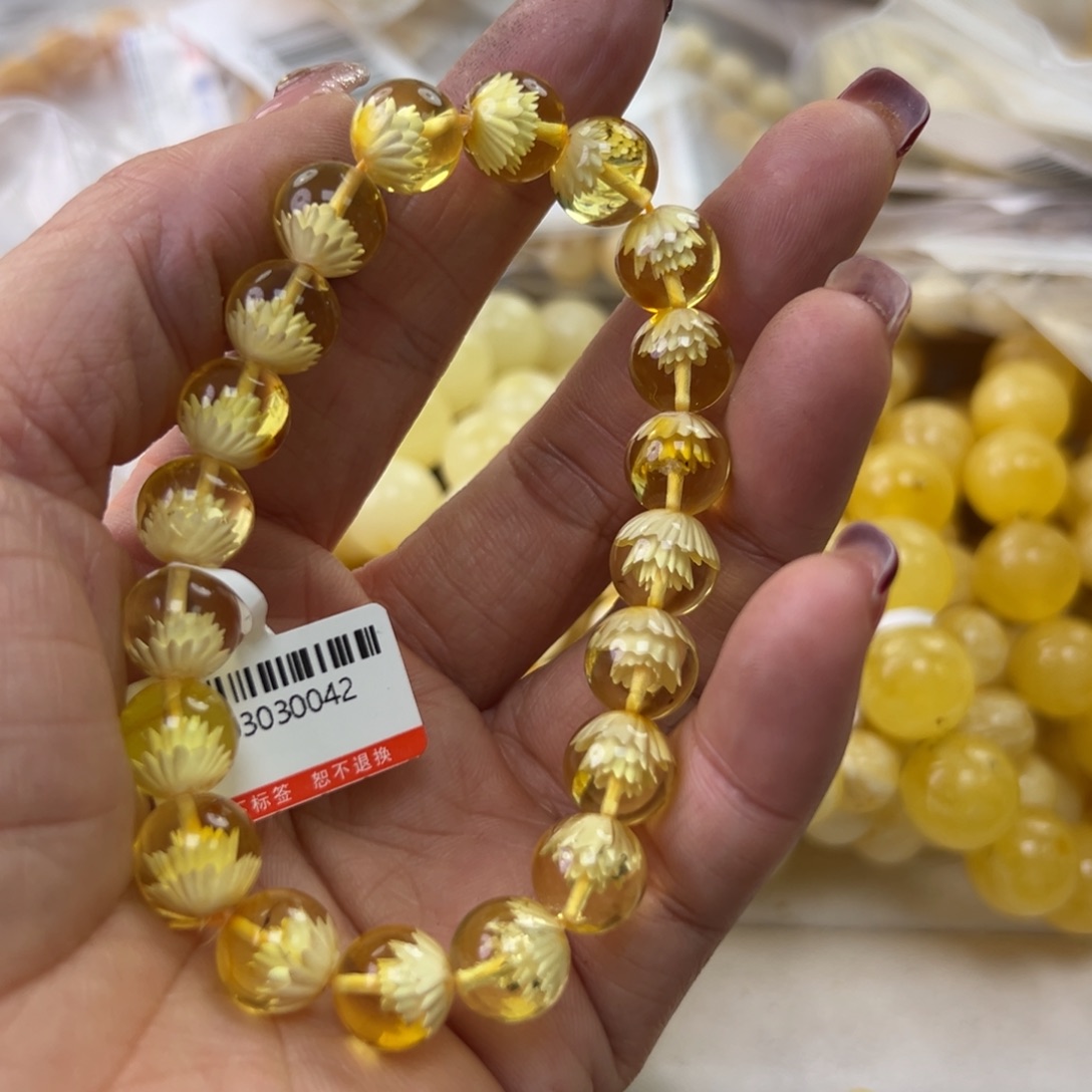 琥珀珠宝奇石未镶嵌