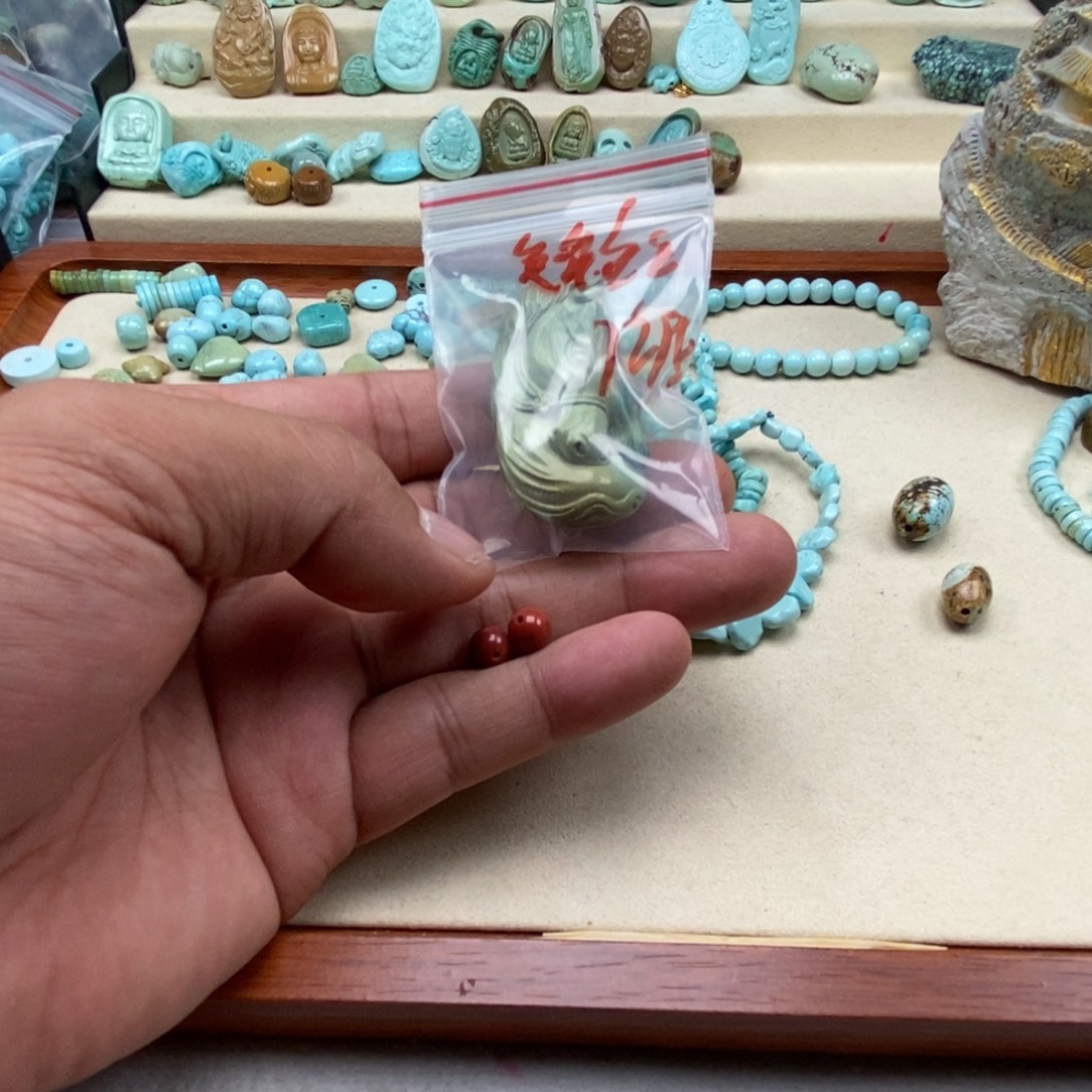 锦***财南红玛瑙未镶嵌珠宝半成品