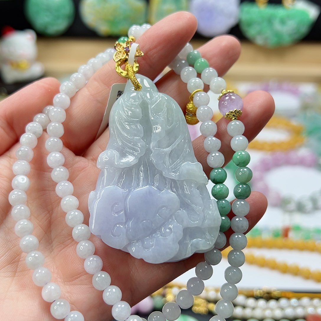 颈饰未镶嵌翡翠吊坠