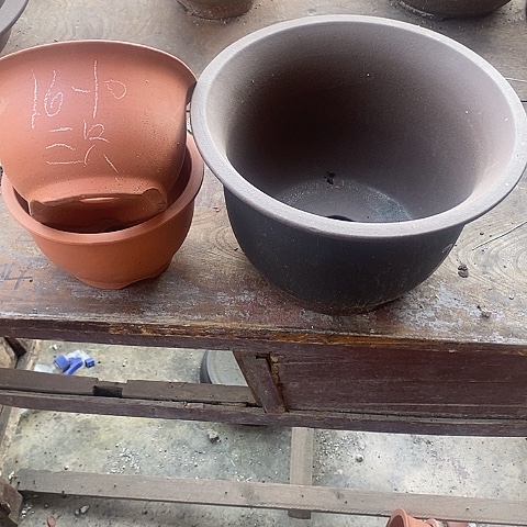 紫砂中国宜兴紫砂花盆，