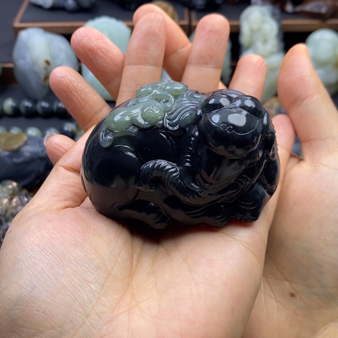 通***曉和田玉未镶嵌挂件