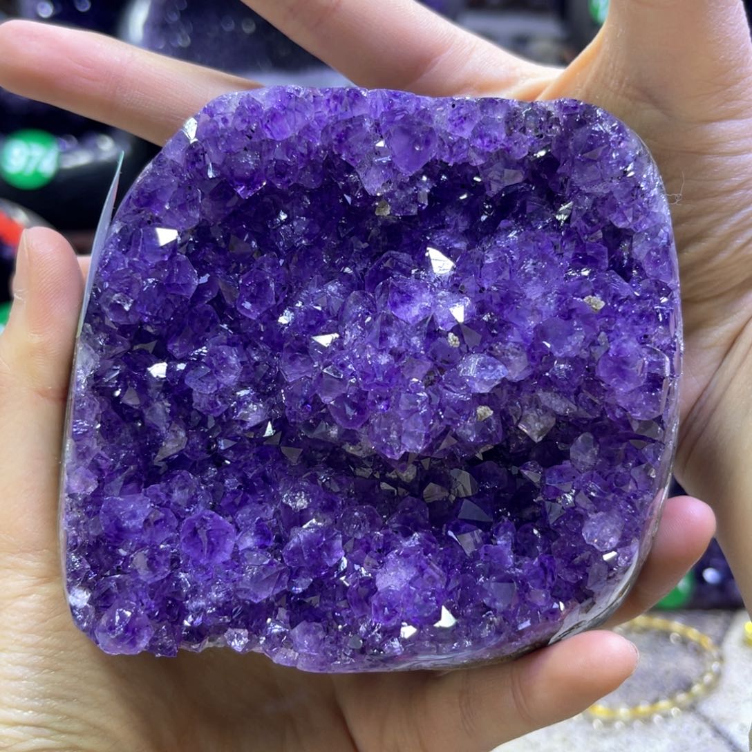 紫晶摆件未镶嵌紫水晶
