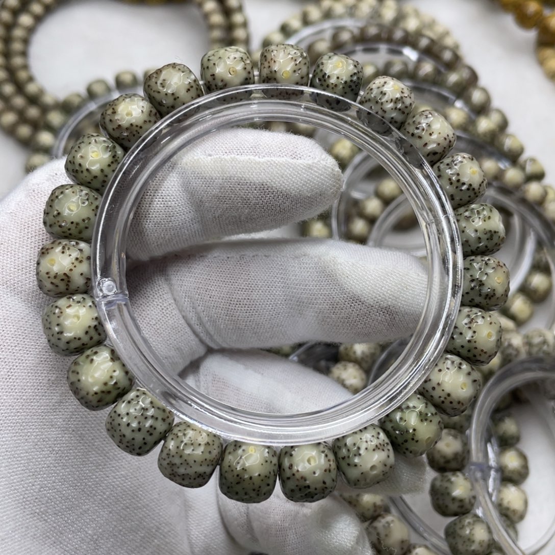 星月菩提吊坠手串