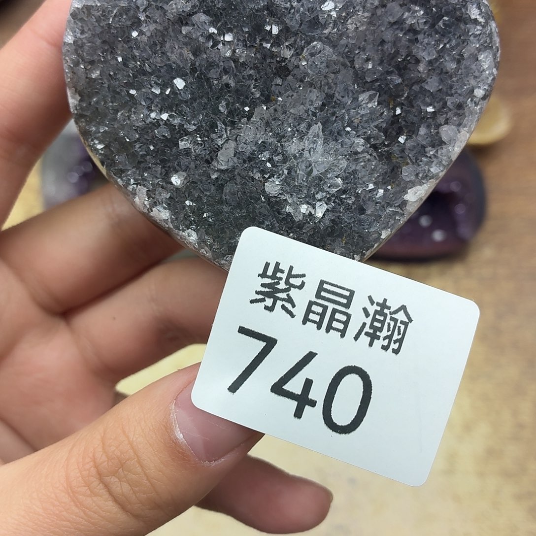 未镶嵌水晶大型摆件（非配饰）
