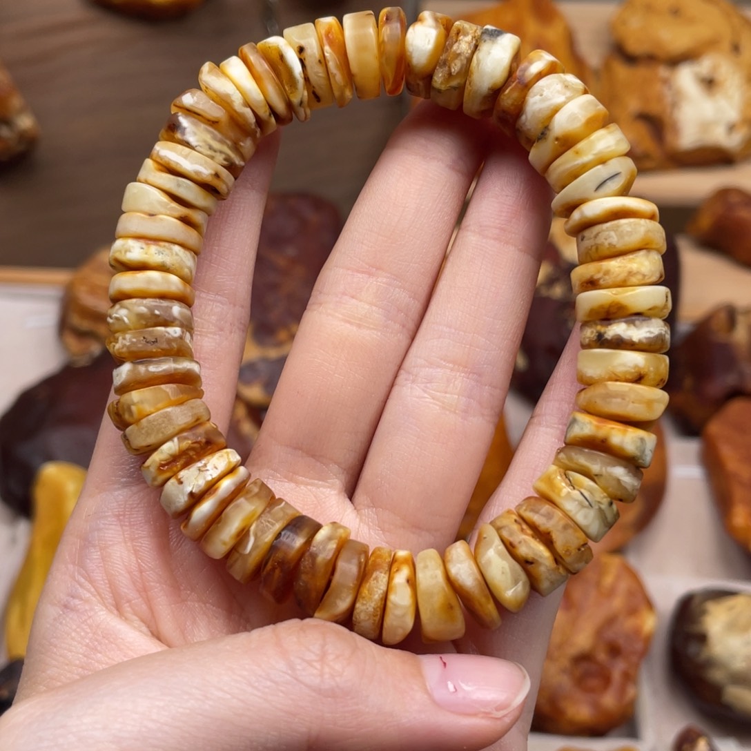 琥珀未镶嵌珠宝奇石