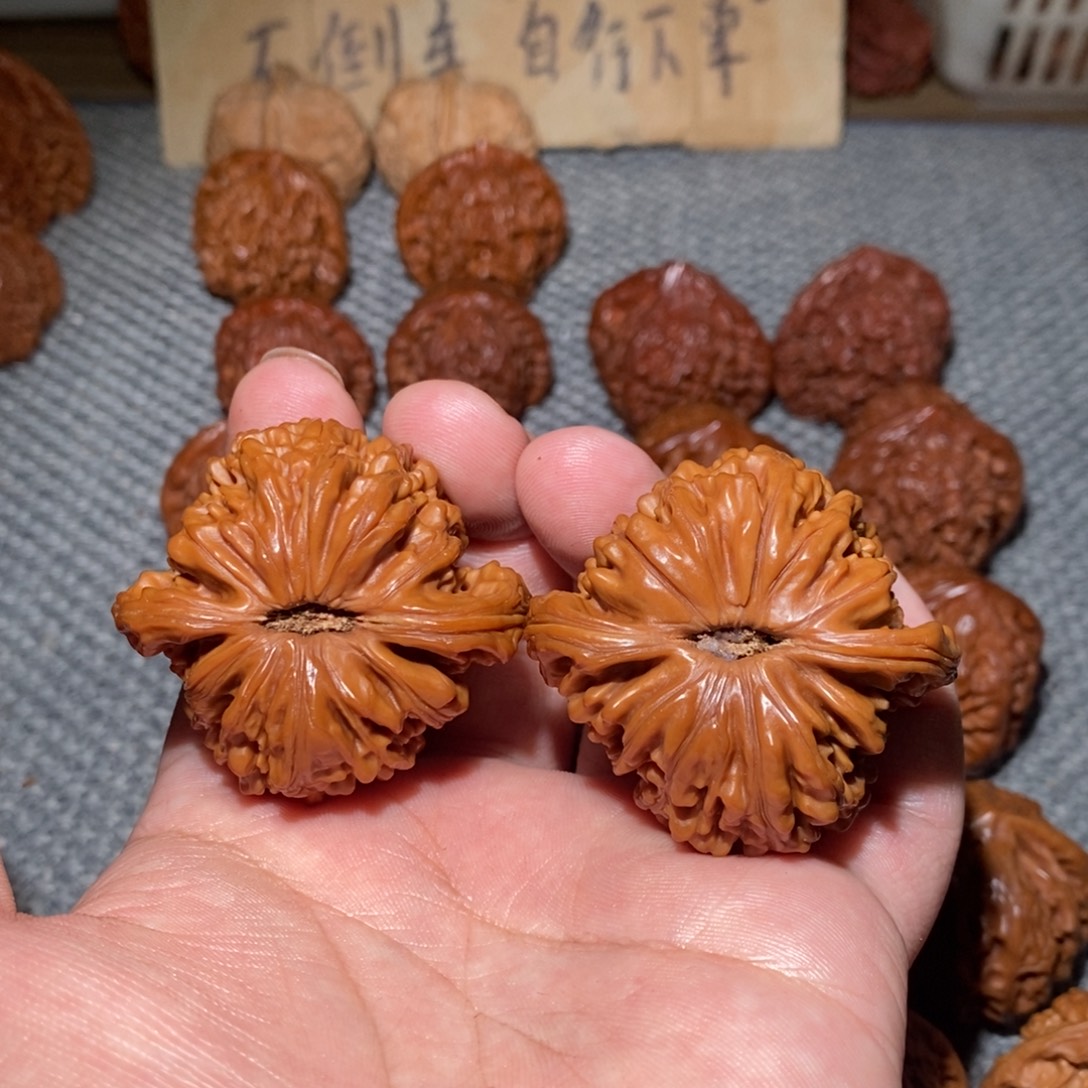 濤***.把件文玩核桃46四座楼