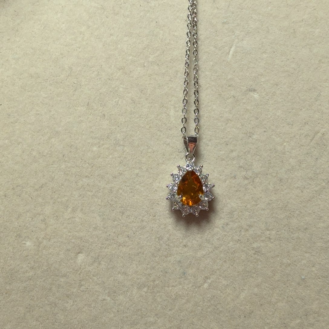 黄晶项链银S925镶嵌咩**?