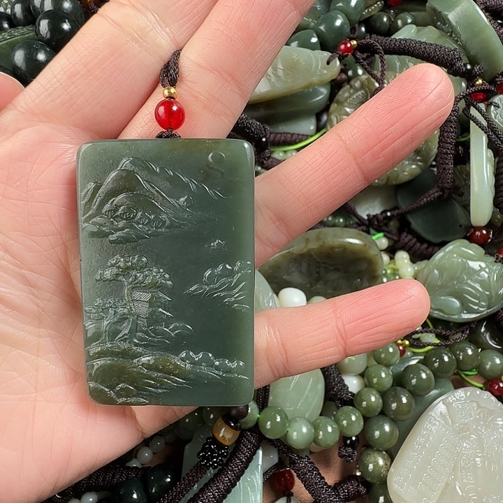 和田玉颈饰未镶嵌