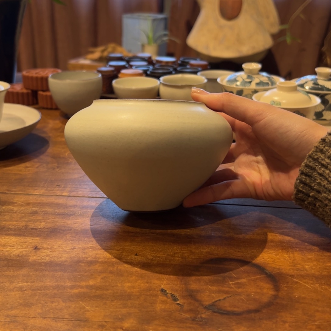 陶瓷。     陶瓷。   