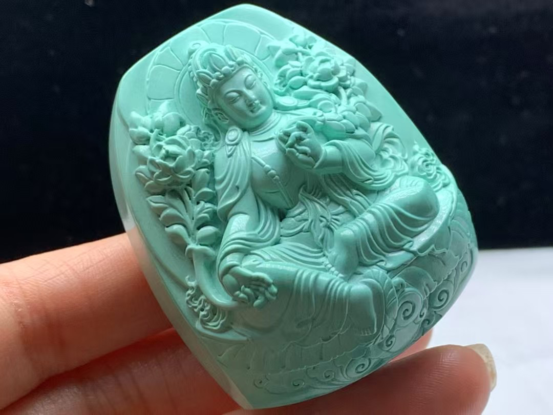 精美绿松石雕刻绿度母观音挂件