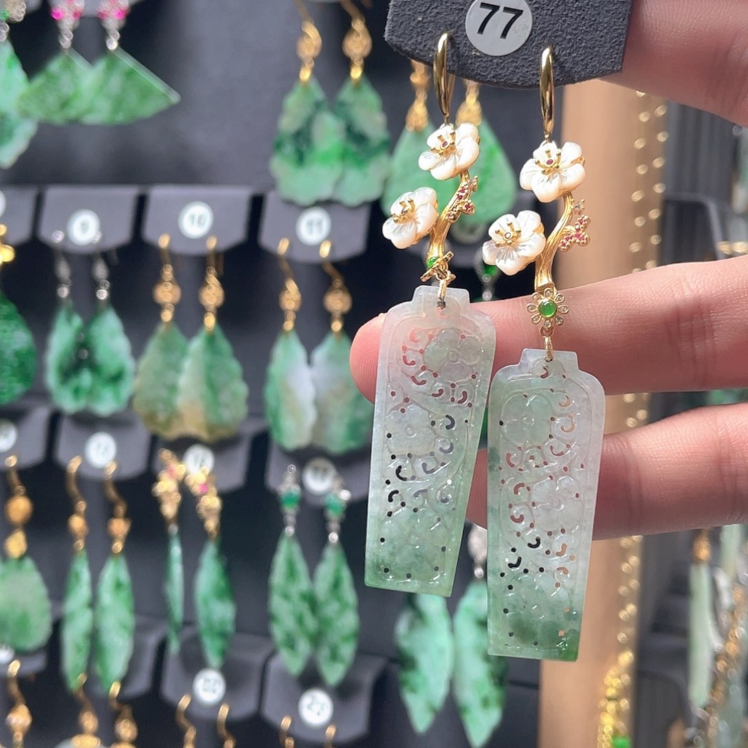 翡翠未镶嵌耳饰翡翠