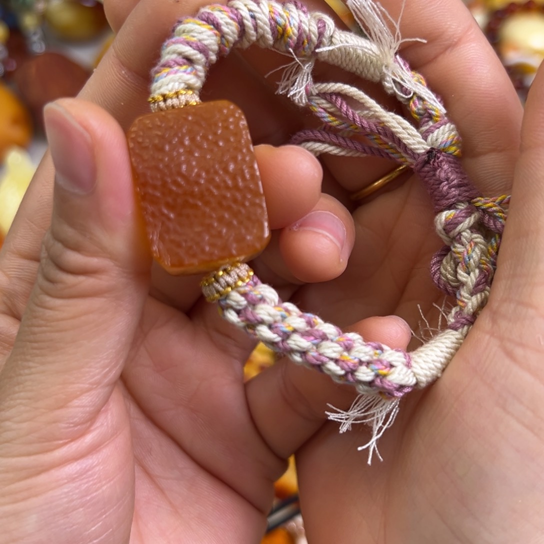 未镶嵌蜜蜡裸石蜜蜡