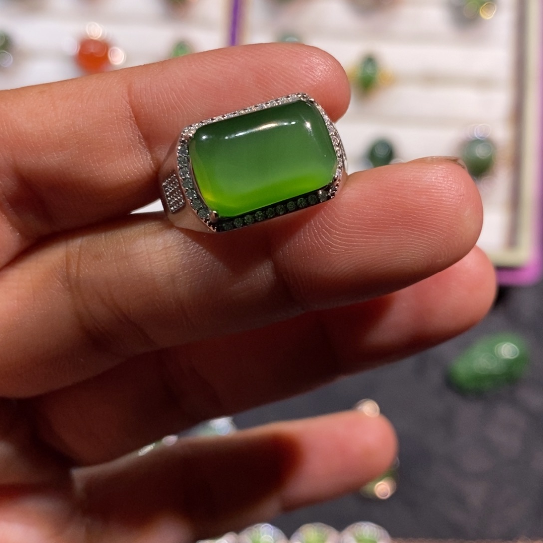 和田玉（碧玉）颈饰银S925镶嵌雪**缘