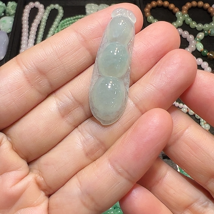 翡翠未镶嵌吊坠(不含链)缅甸A货 晴水福豆 卡40.9x13.3x6.5mm