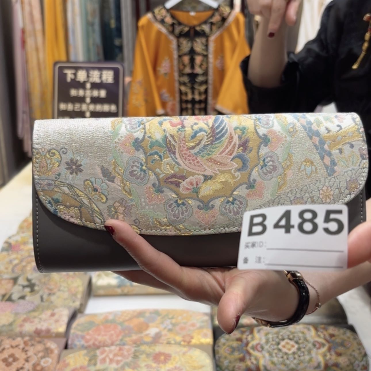 【闪购商品】R***?苏绣等艺术品的收藏和收藏工作也