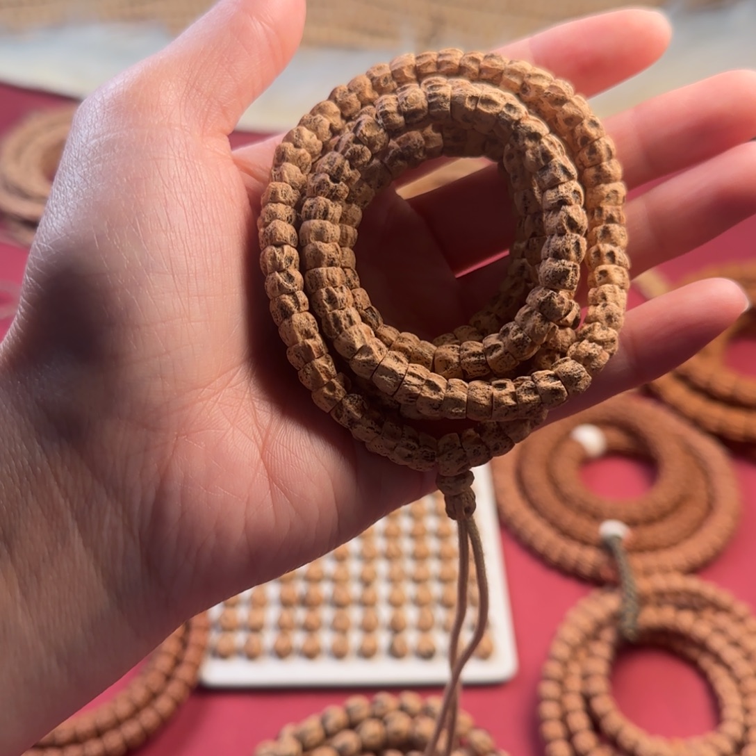 柏香籽/百香籽吊坠多棱大肠