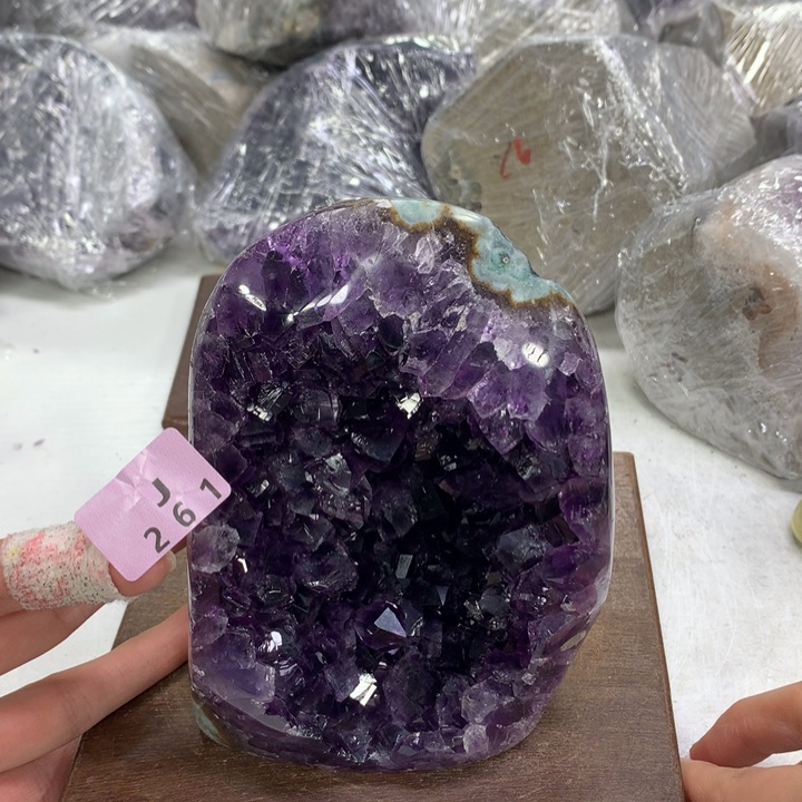 水晶大型摆件（非配饰）未镶嵌