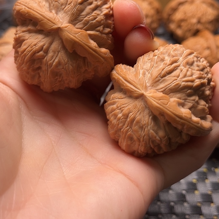 文玩核桃把件44白狮子