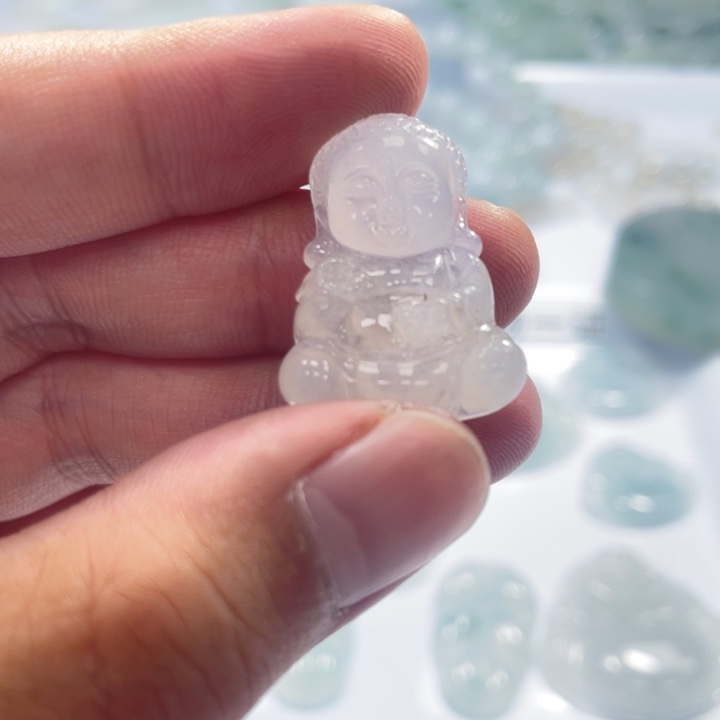 翡翠未镶嵌颈饰宝宝佛