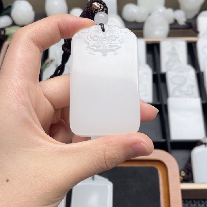 俄料双面貔貅无事牌