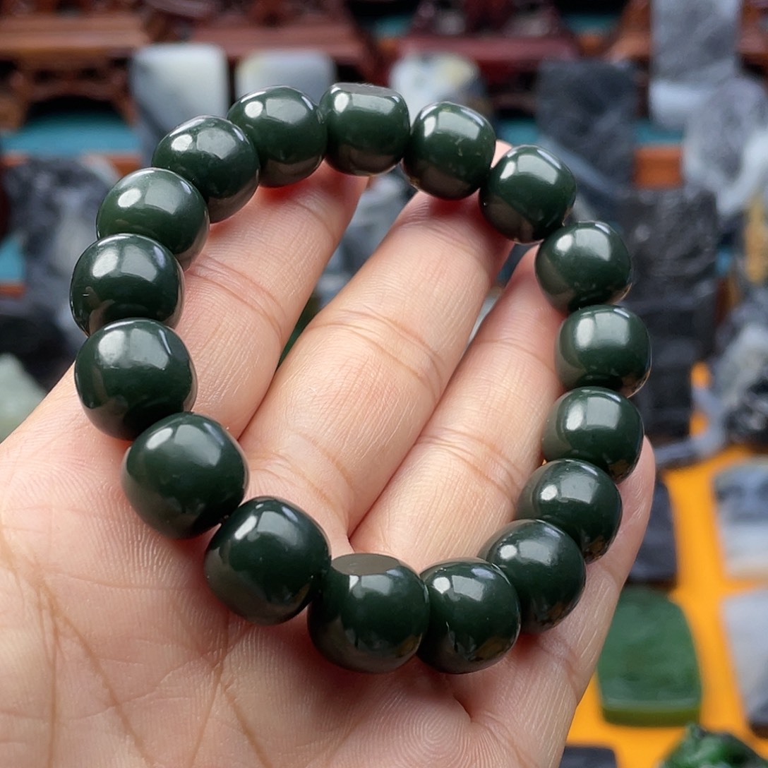 四***爷和田玉未镶嵌手串