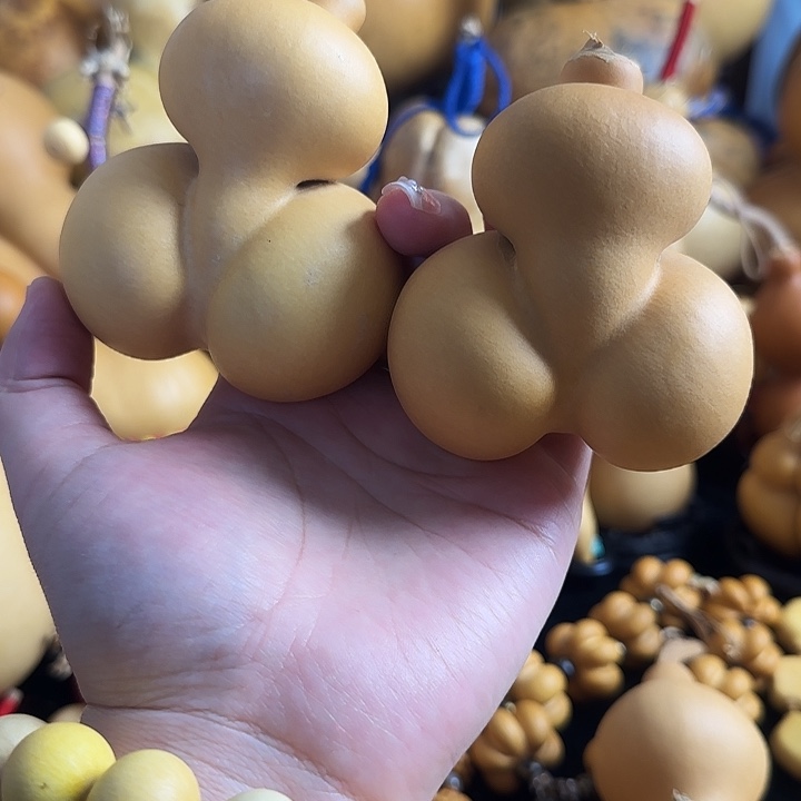 热***腾大叶紫檀（黑酸枝木类）