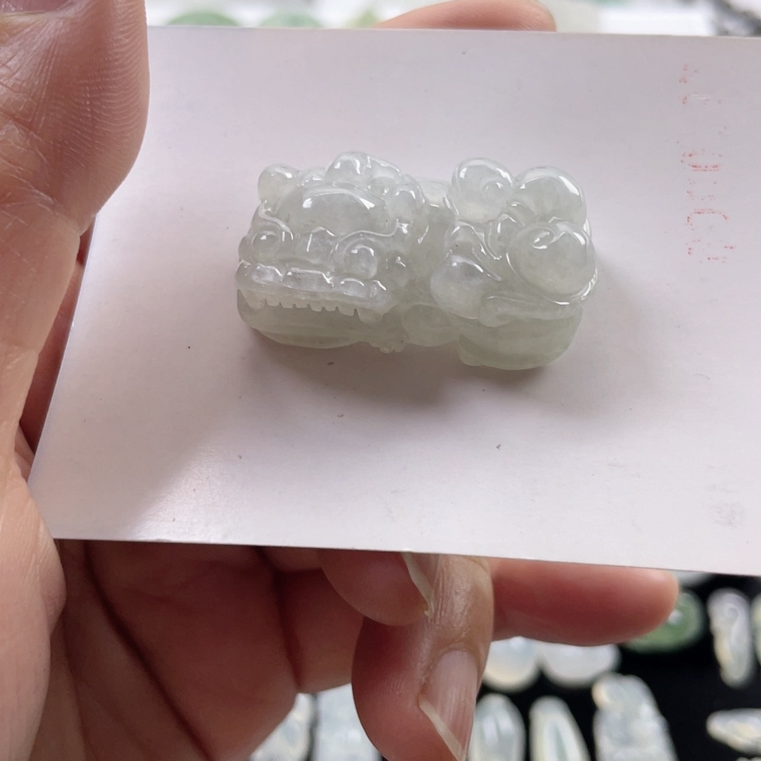 翡翠颈饰未镶嵌霸王貔貅