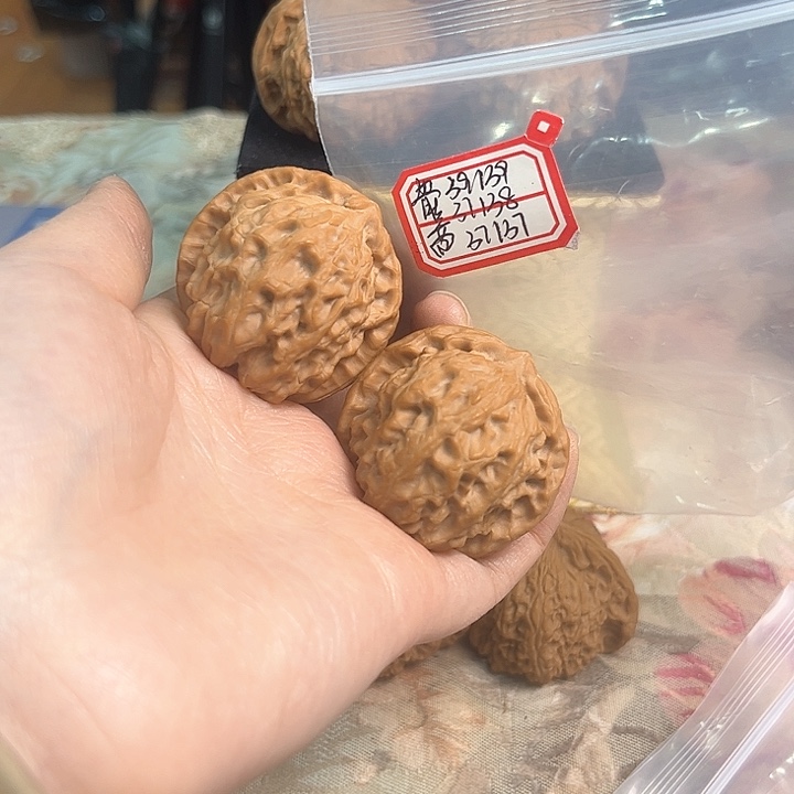 文玩核桃把件非嫁接北京