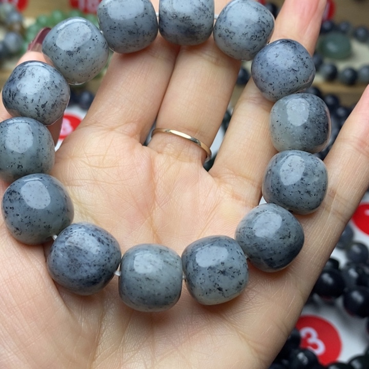 和田玉手串未镶嵌