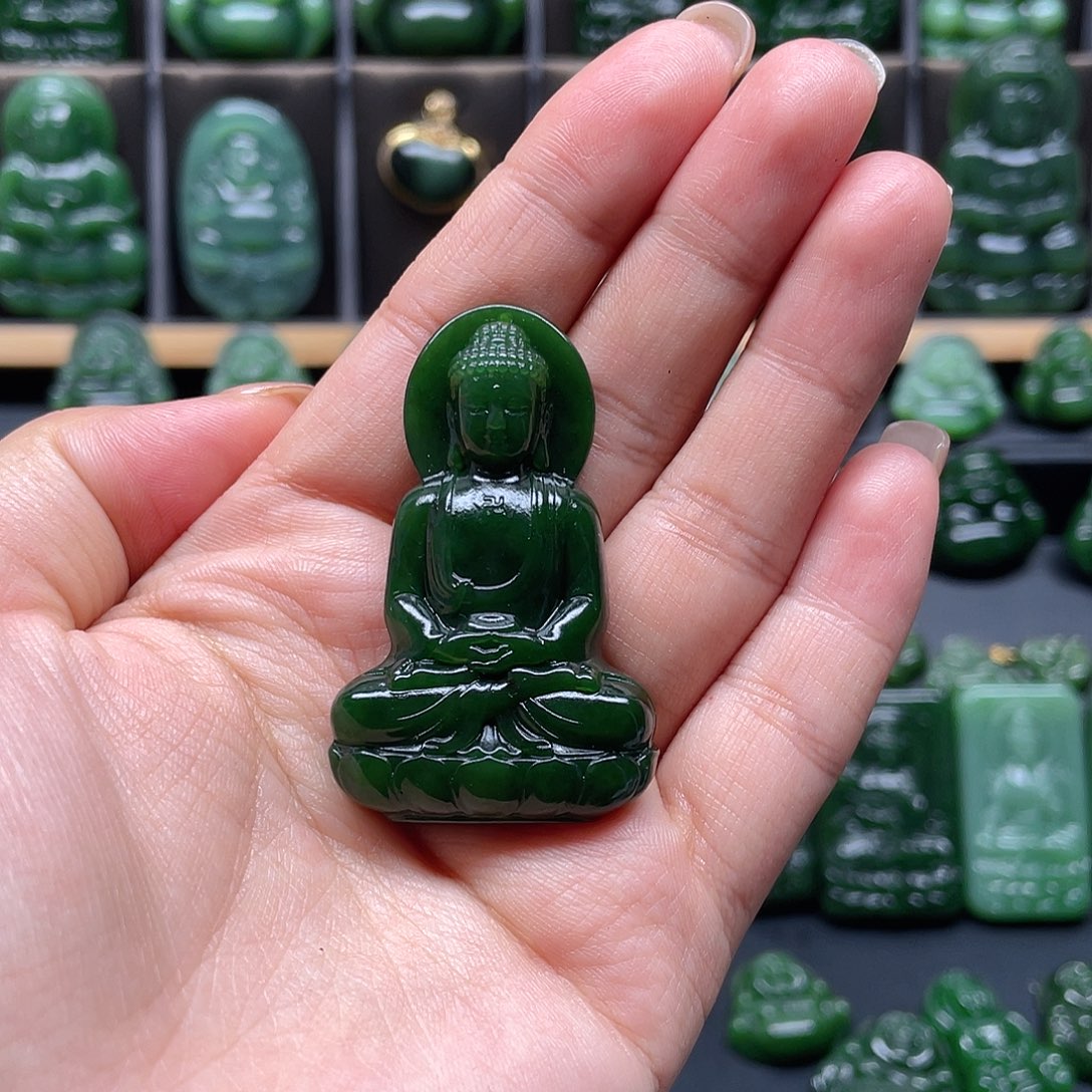 颈饰未镶嵌和田玉一**周