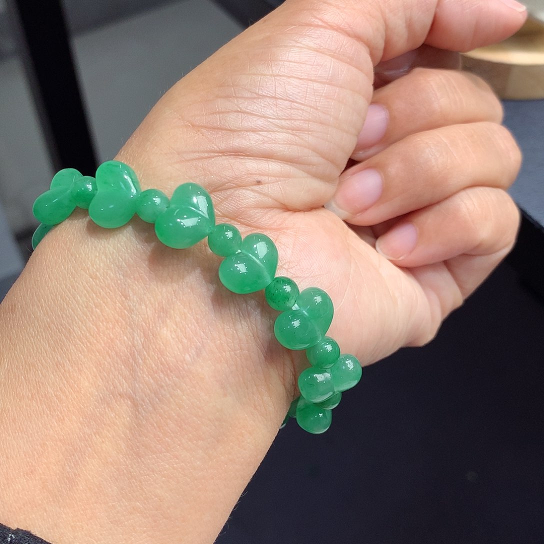 颈饰银S925镶嵌石英质玉（非洲翠）