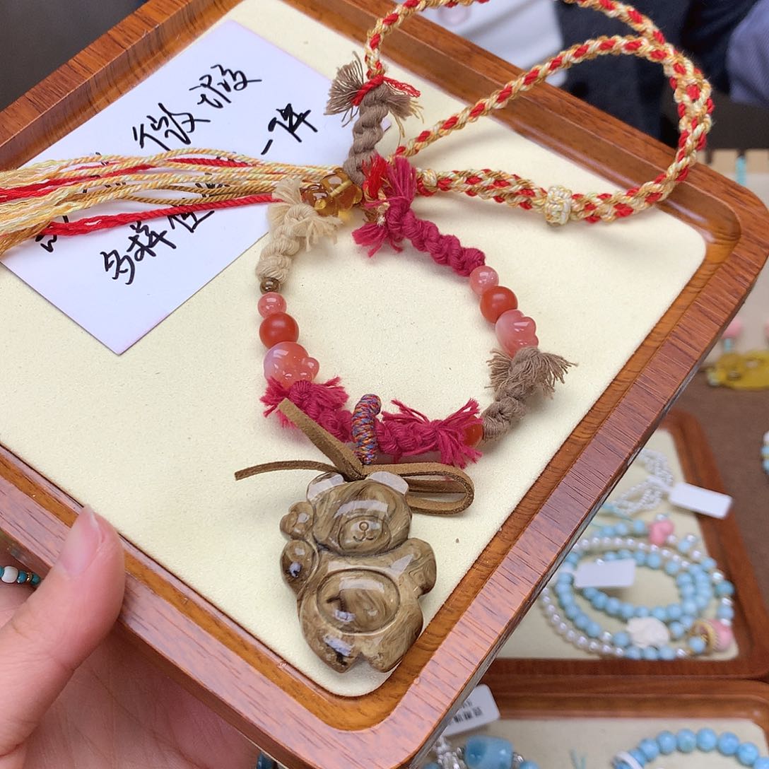 琥珀吊坠(不含链)未镶嵌?*?