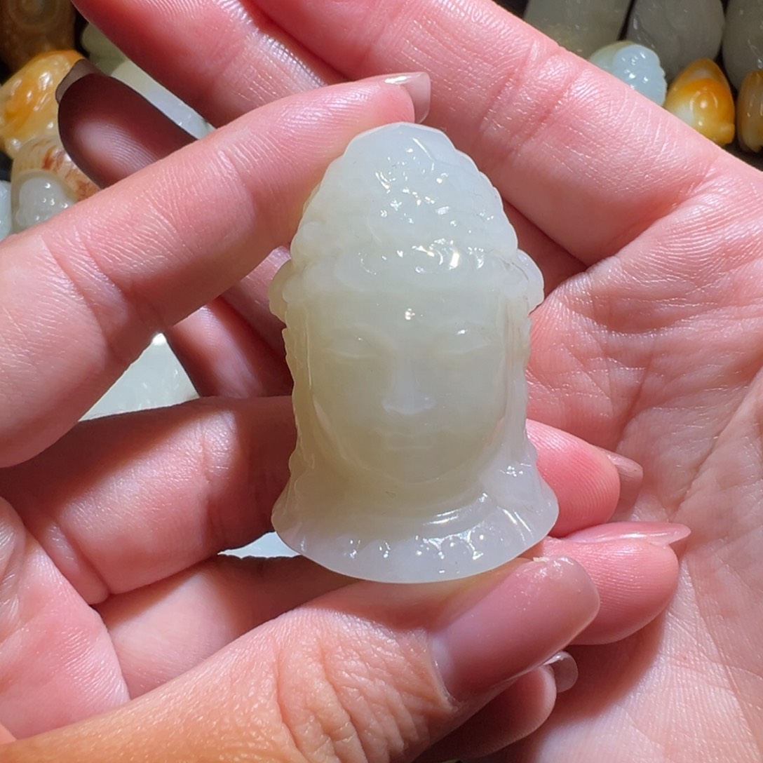 未镶嵌和田玉车挂言**失