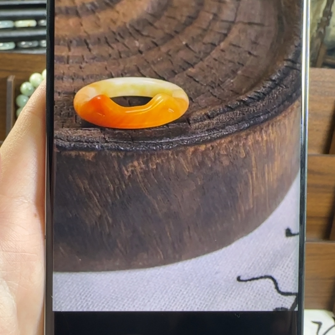 爱****蛇纹石玉合金颈饰